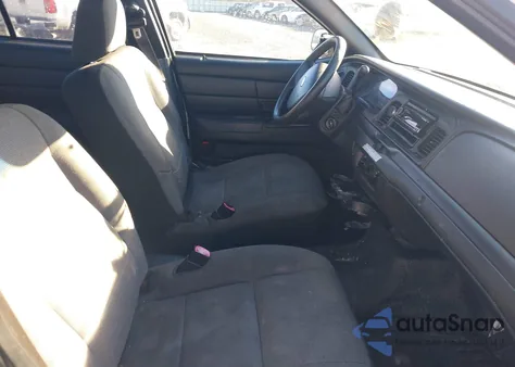 2010 Ford Crown Victoria Police/Police Interceptor from USA, damaged, VIN 2FABP7BV4AX135965